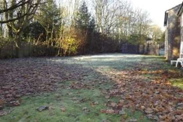  Image of 2 Bedroom Maisonette  To Rent at Basingstoke, RG22 4NQ
