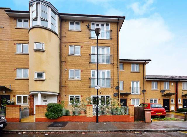  Image of 1 Bedroom Flat  For Sale at Brinkworth Way  Hackney Wick, E9 5LE