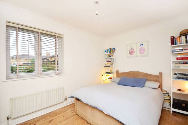  Image of 1 Bedroom Flat  For Sale at Brinkworth Way  Hackney Wick, E9 5LE