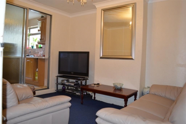  Image of 5 Bedroom Semi-Detached  For Sale at tooting, SW17 0DT