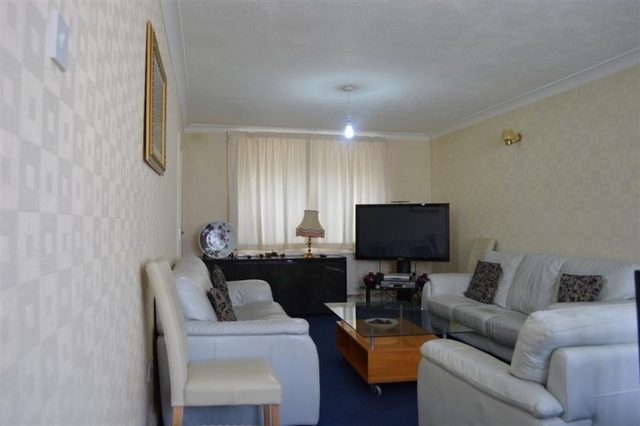  Image of 5 Bedroom Semi-Detached  For Sale at tooting, SW17 0DT