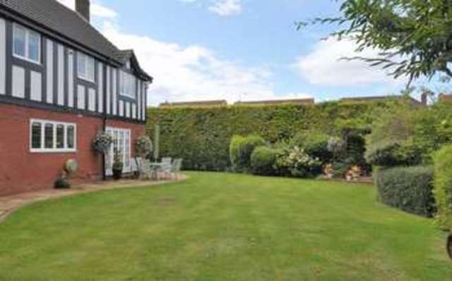  Image of 5 Bedroom Detached  For Sale at 34 Bromwich Lane  Stourbridge, DY9 0QZ