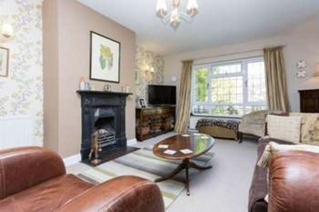  Image of 3 Bedroom Detached  For Sale at Brookside Road Old Bedhampton Havant, PO9 3JL