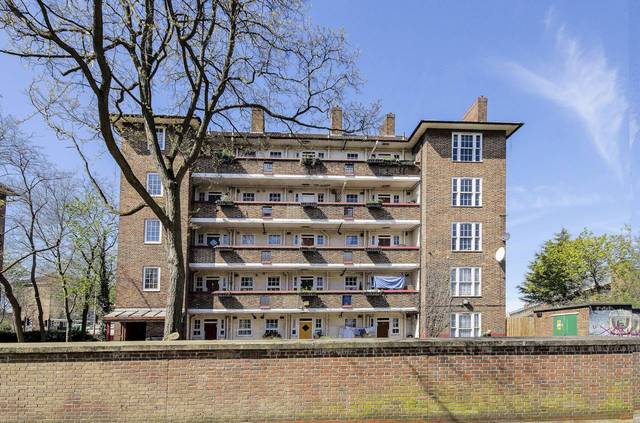  Image of 2 Bedroom Flat  For Sale at Browne House  Deptford, SE8 4SE