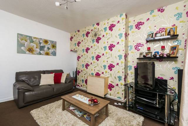  Image of 2 Bedroom Flat  For Sale at Browne House  Deptford, SE8 4SE