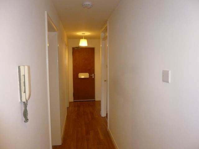  Image of 3 Bedroom Flat  To Rent at Leith Walk Edinburgh Edinburgh, EH6 8SN