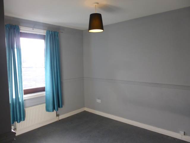  Image of 3 Bedroom Flat  To Rent at Leith Walk Edinburgh Edinburgh, EH6 8SN