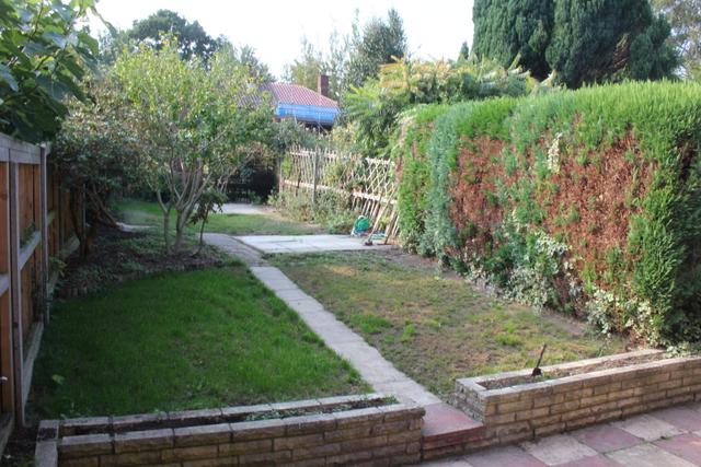  Image of 3 Bedroom Terraced  For Sale at Sheerwater Woking Horsell, GU21 5NU