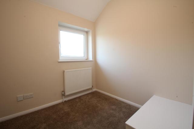  Image of 3 Bedroom Terraced  For Sale at Sheerwater Woking Horsell, GU21 5NU