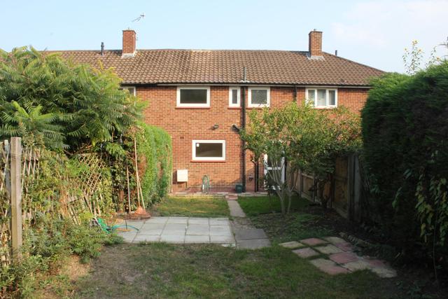  Image of 3 Bedroom Terraced  For Sale at Sheerwater Woking Horsell, GU21 5NU
