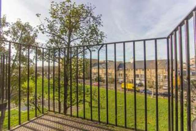 Image of 2 Bedroom Flat  For Sale at Slipway House  Docklands, E14 3TD