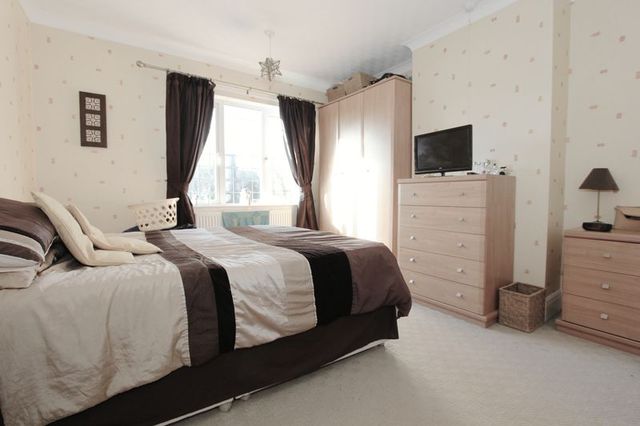  Image of 3 Bedroom Semi-Detached  For Sale at Butts Road  Barton-Upon-Humber, DN18 5JH