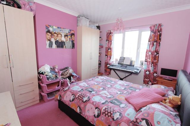  Image of 3 Bedroom Semi-Detached  For Sale at Butts Road  Barton-Upon-Humber, DN18 5JH