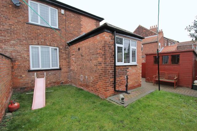  Image of 3 Bedroom Semi-Detached  For Sale at Butts Road  Barton-Upon-Humber, DN18 5JH