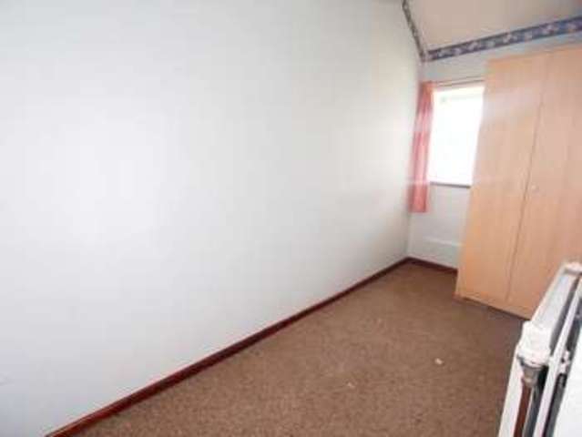  Image of 2 Bedroom Terraced  For Sale at Chapel-en-le-Frith  High Peak, SK23 0PJ