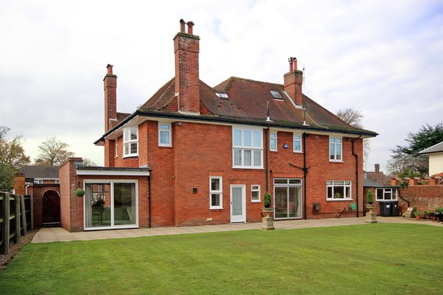  Image of 4 Bedroom Detached  For Sale at Byron Road Boscombe Manor Bournemouth, BH5 1JD