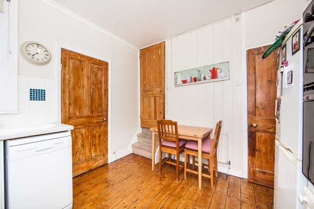  Image of 2 Bedroom Detached  For Sale at Docklands, E14 3QR
