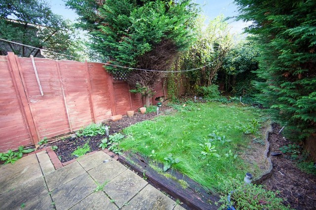  Image of 2 Bedroom Detached  For Sale at Docklands, E14 3QR