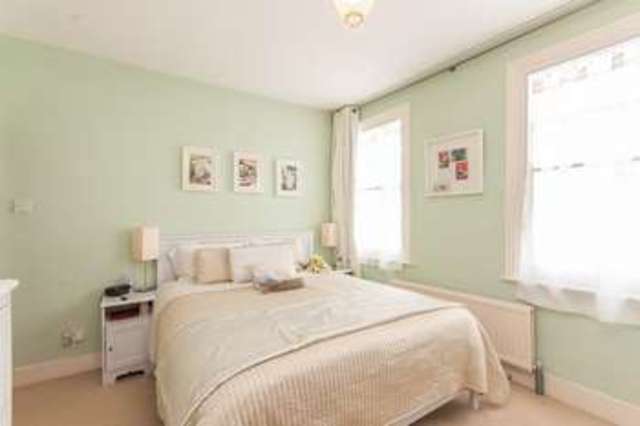  Image of 2 Bedroom Detached  For Sale at Docklands, E14 3QR