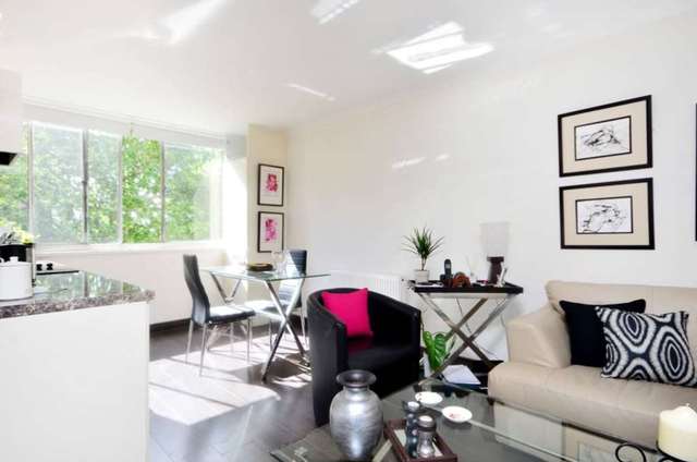  Image of 2 Bedroom Apartment  To Rent at Cambridge Square Hyde Park London, W2 2PL