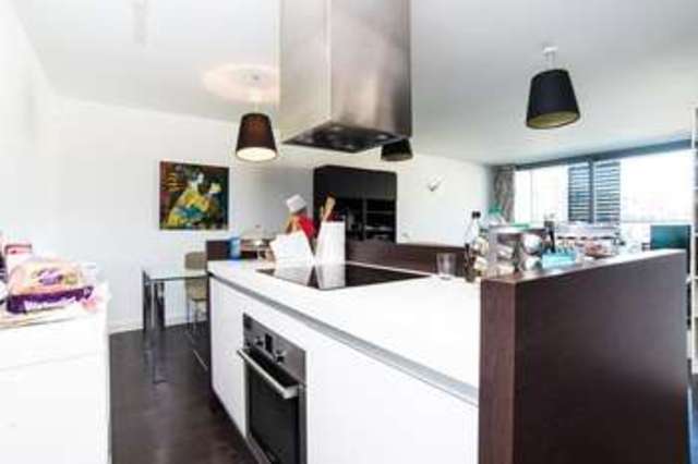  Image of 2 Bedroom Flat  For Sale at Copperfield Road  Mile End, E3 4RL