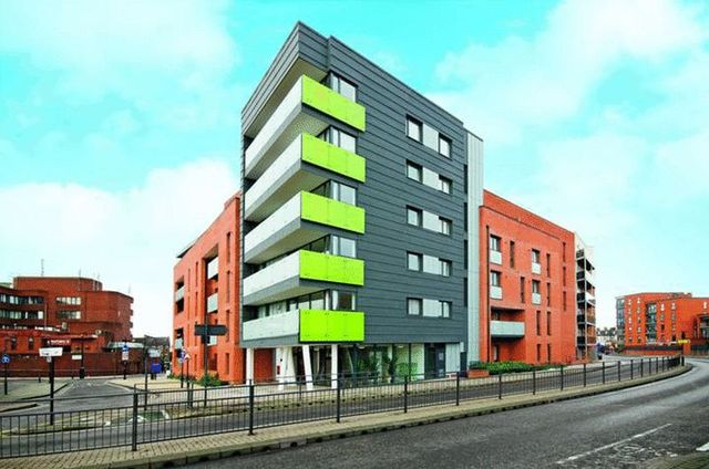  Image of 1 Bedroom Flat to rent at Canning Road Array Wealdstone, HA3 7TJ