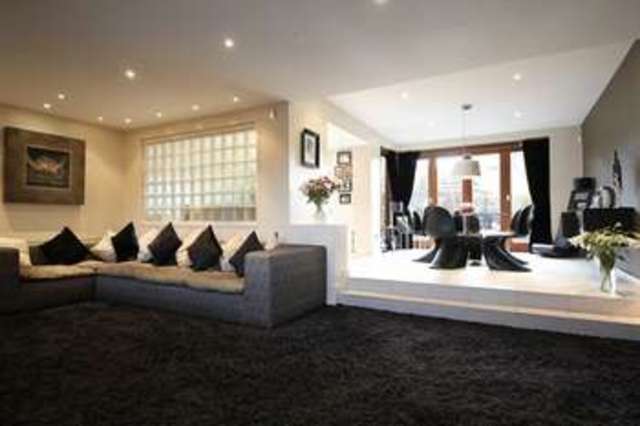  Image of 4 Bedroom Detached  For Sale at Canterbury Park  Liverpool, L18 9XP