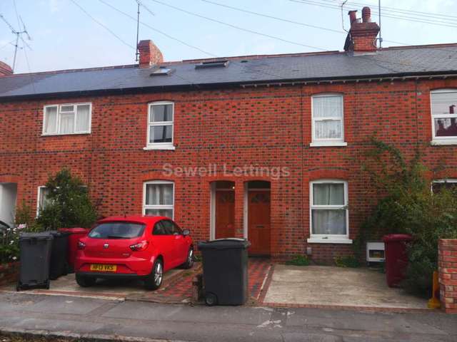  Image of 6 Bedroom Detached  To Rent at Carnarvon Rd  Reading, RG1 5SB