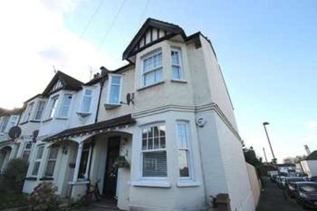  Image of 2 Bedroom Flat  To Rent at Sutton, SM1 4LY