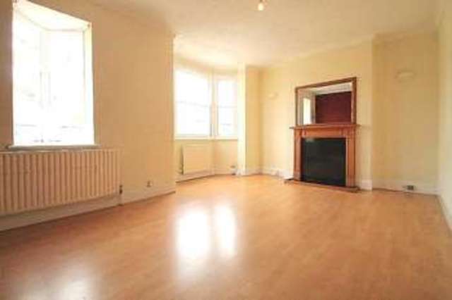  Image of 2 Bedroom Flat  To Rent at Sutton, SM1 4LY