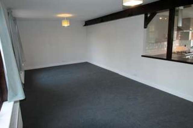  Image of 3 Bedroom Cottage  To Rent at Carshalton, SM5 3PZ