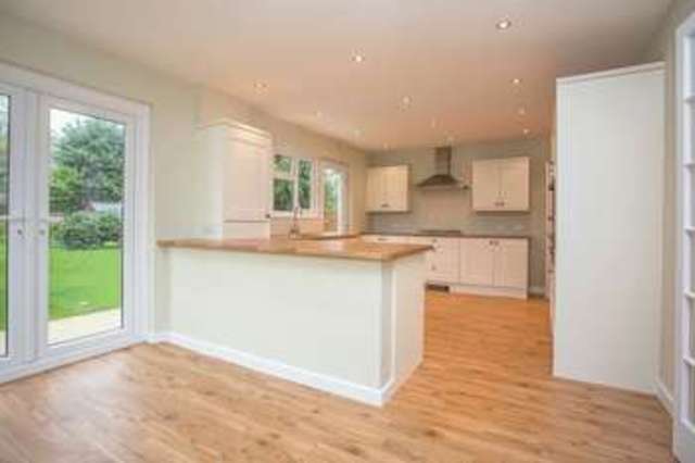  Image of 4 Bedroom Detached  For Sale at Castle Avenue Warblington Havant, PO9 2RY