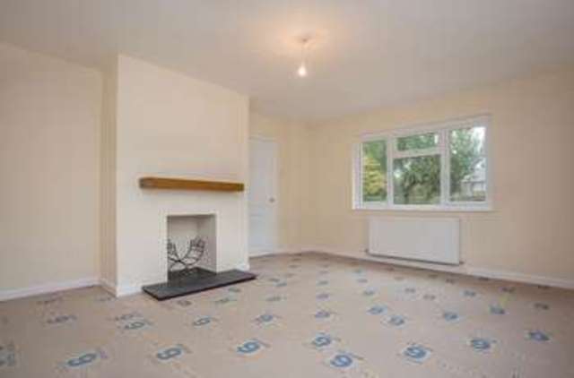 Image of 4 Bedroom Detached  For Sale at Castle Avenue Warblington Havant, PO9 2RY