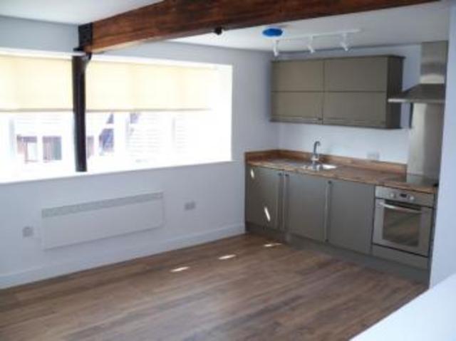  Image of Flat  To Rent at Lansdowne Hill  Southampton, SO14 2EQ