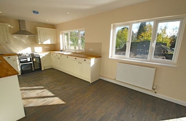  Image of 4 Bedroom Property  For Sale at Lovers Walk  Wells, BA5 2QL
