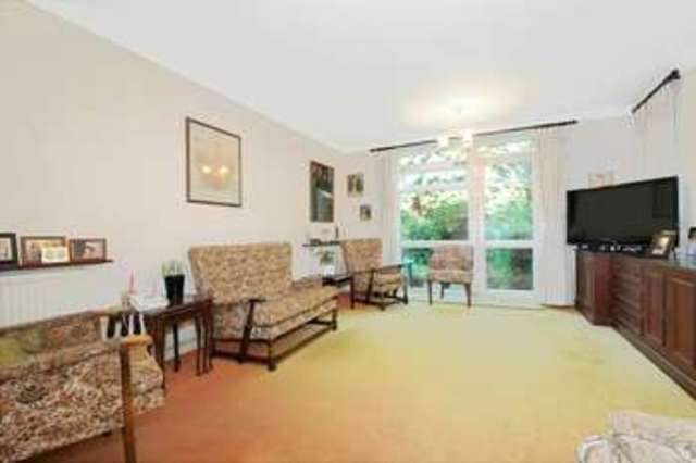  Image of 2 Bedroom Ground Flat  For Sale at Northwood, HA6 1AL