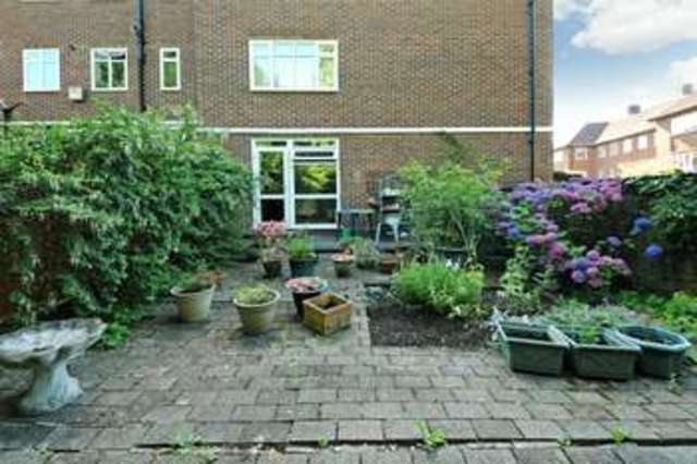  Image of 2 Bedroom Ground Flat  For Sale at Northwood, HA6 1AL