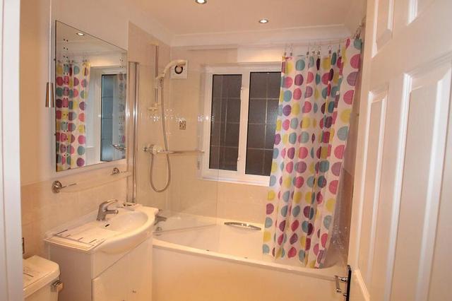  Image of 1 Bedroom Flat  To Rent at 3-7 Devonshire Road  Sutton, SM2 5HQ