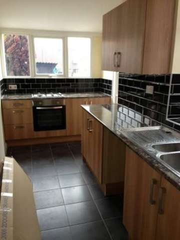  Image of 3 Bedroom Terraced  To Rent at Stoke Coventry Coventry, CV1 2BJ