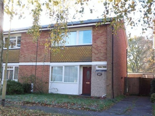  Image of 5 Bedroom Semi-Detached  To Rent at Cherrywood Avenue Englefield Green Egham, TW20 0TE