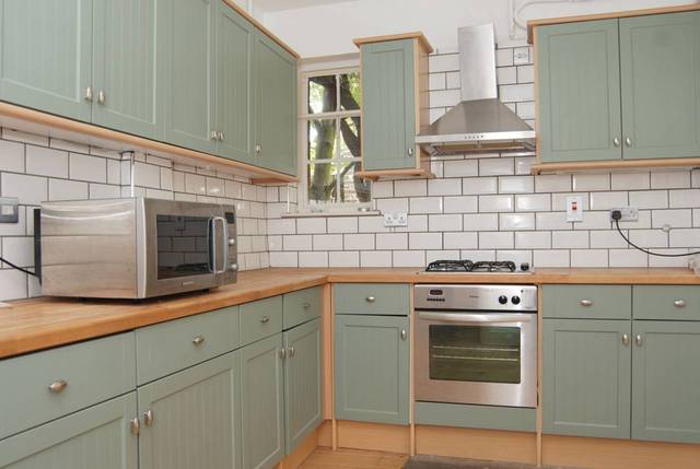  Image of 3 Bedroom Detached  For Sale at Chesterfield Walk  Greenwich, SE10 8HJ