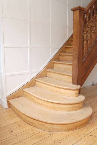  Image of 3 Bedroom Detached  For Sale at Chesterfield Walk  Greenwich, SE10 8HJ