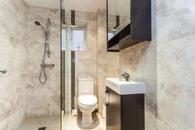  Image of 3 Bedroom Detached  For Sale at London, E14 3EG