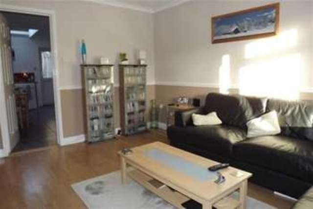  Image of 3 Bedroom Detached  To Rent at Basingstoke, RG24 8XD