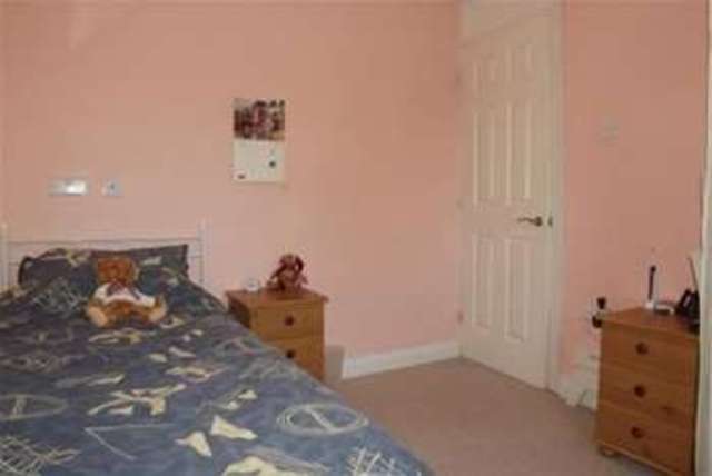  Image of 3 Bedroom Detached  To Rent at Basingstoke, RG24 8XD