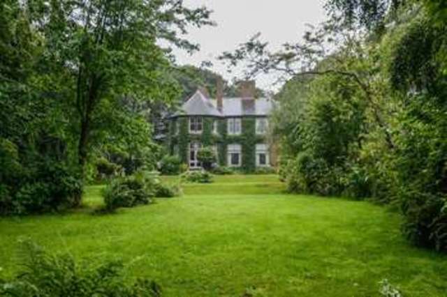  Image of 6 Bedroom Semi-Detached  For Sale at Chorley Road Standish Wigan, WN1 2XN