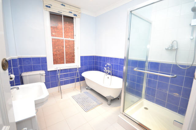  Image of 5 Bedroom Property  To Rent at Finchley, N3 1BL