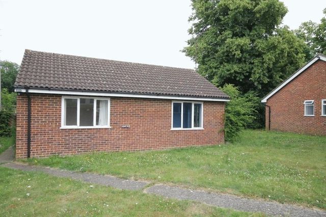  Image of 2 Bedroom Detached  To Rent at Church Road Bookham Leatherhead, KT23 3ES