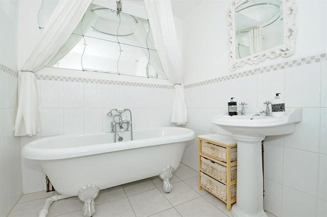  Image of 4 Bedroom Detached  For Sale at Bramhope Leeds Bramhope, LS16 9BN