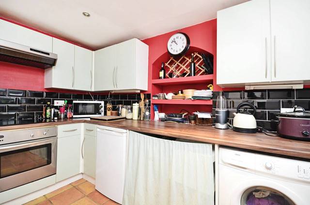  Image of 1 Bedroom Flat  For Sale at Clapton Square  Clapton, E5 8HP